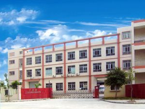 PVC,PET,PP膠片, 包裝盒,廣告牌,文件袋,不干膠,機(jī)身貼,軟膠袋,化妝袋等UV柯式印刷,工廠(chǎng),廠(chǎng)商-深圳市欣美印刷